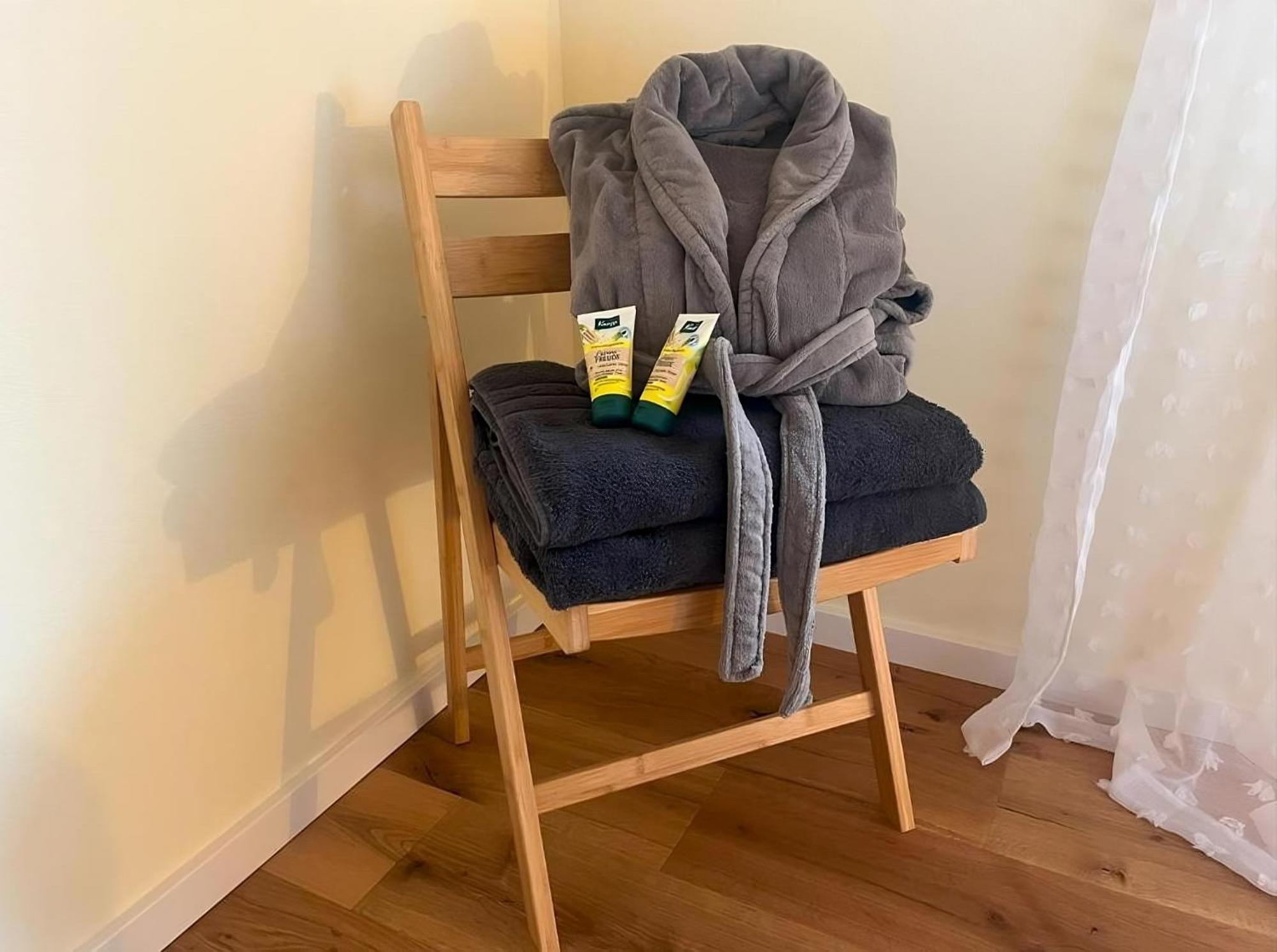 Ferienhaus Deine Zeit Mit Sauna Und Wallbox Nettersheim Zimmer foto